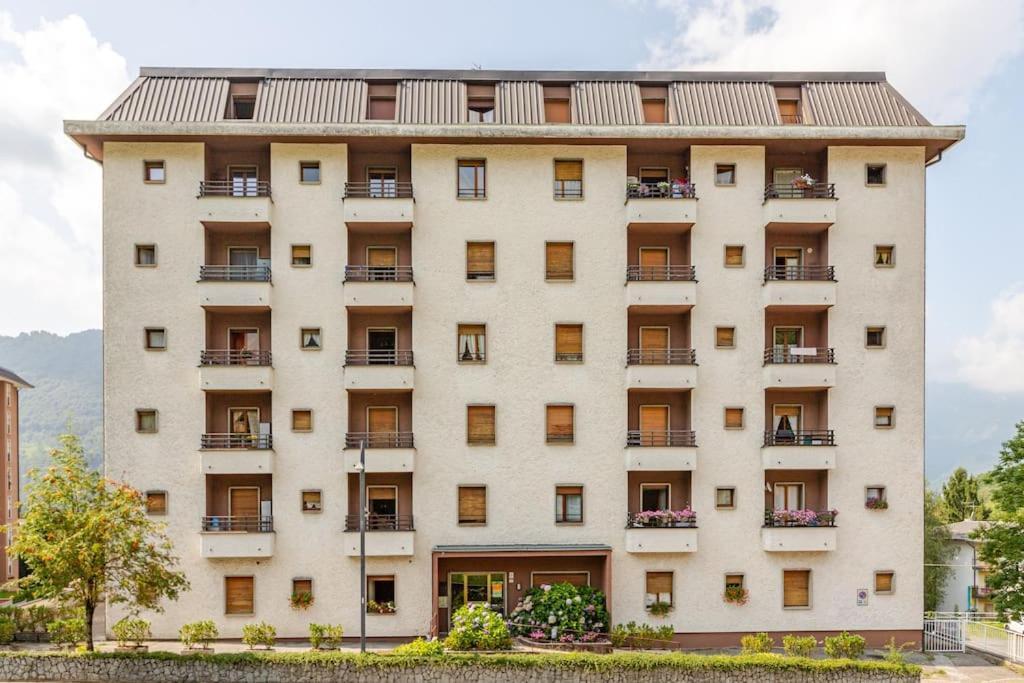 Appartamento Nel Cuore Della Valsassina Moggio  Exterior photo